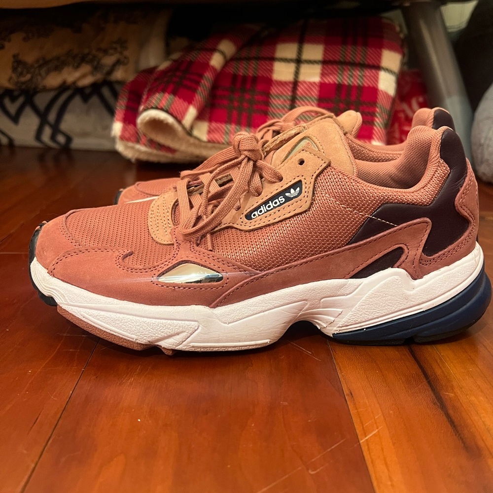 adidas Originals Falcon Sneaker